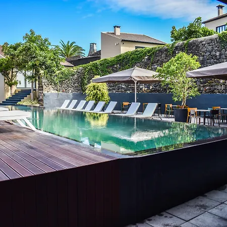 Πανσιόν Volcanic Charming House