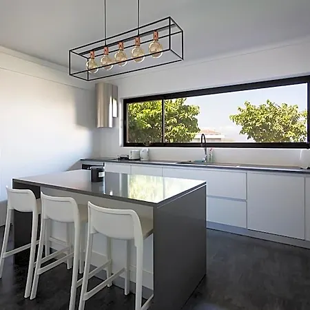 Volcanic Charming House 4*