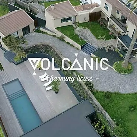 בית הארחה Volcanic Charming House
