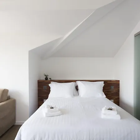 Volcanic Charming House 4*