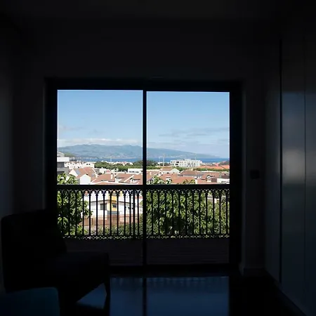 Volcanic Charming House 4* Ribeira Grande