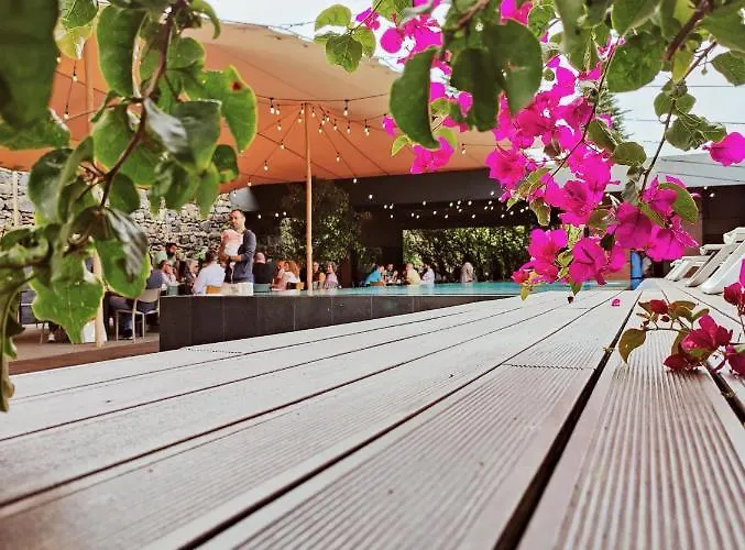 Volcanic Charming House 4*