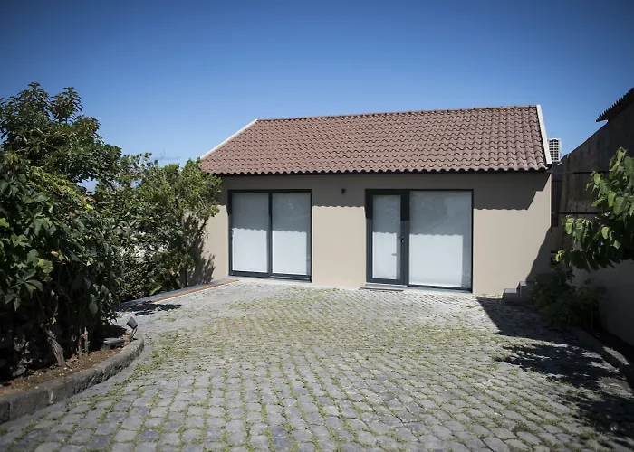 Volcanic Charming House Guest house