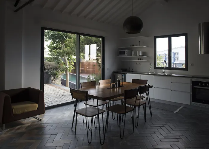 Volcanic Charming House Guest house Ribeira Grande